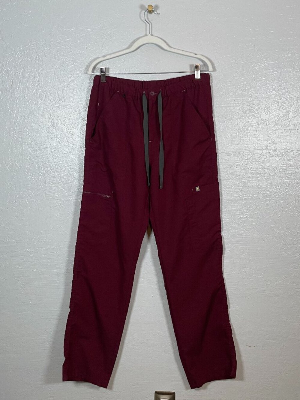 FIGS Men L Maroon Red Cairo Cargo Scrub Pants Drawstring Waist Technical Pockets
